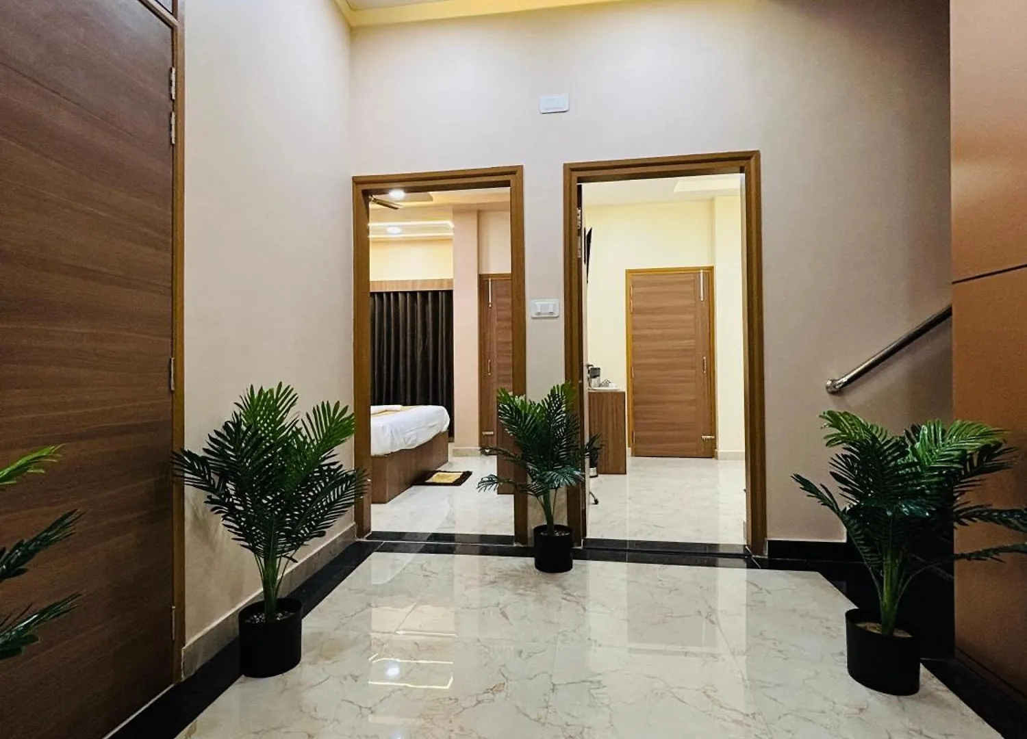 Hotel Hello Banaras Waranasi